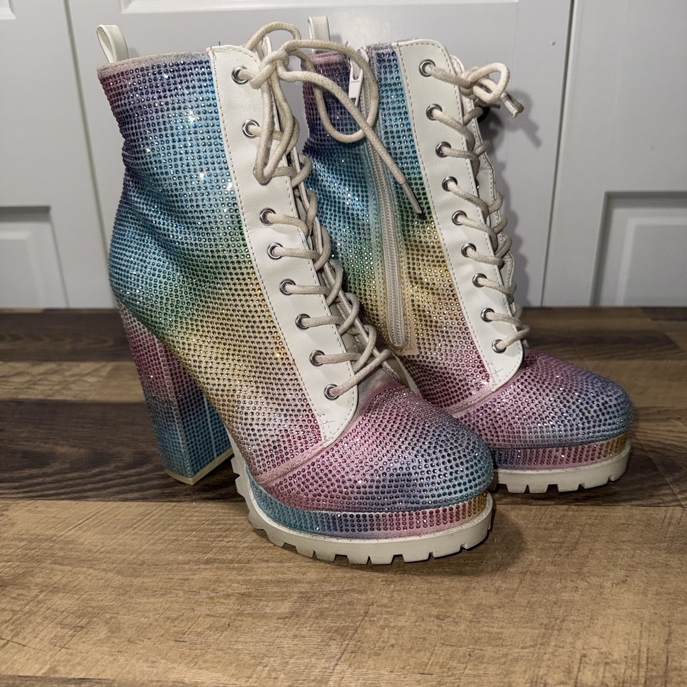 Wild Diva Vivian 15 Rainbow Rhinestone Platform Ankle Combat Boots 6.5 ✅Desc
